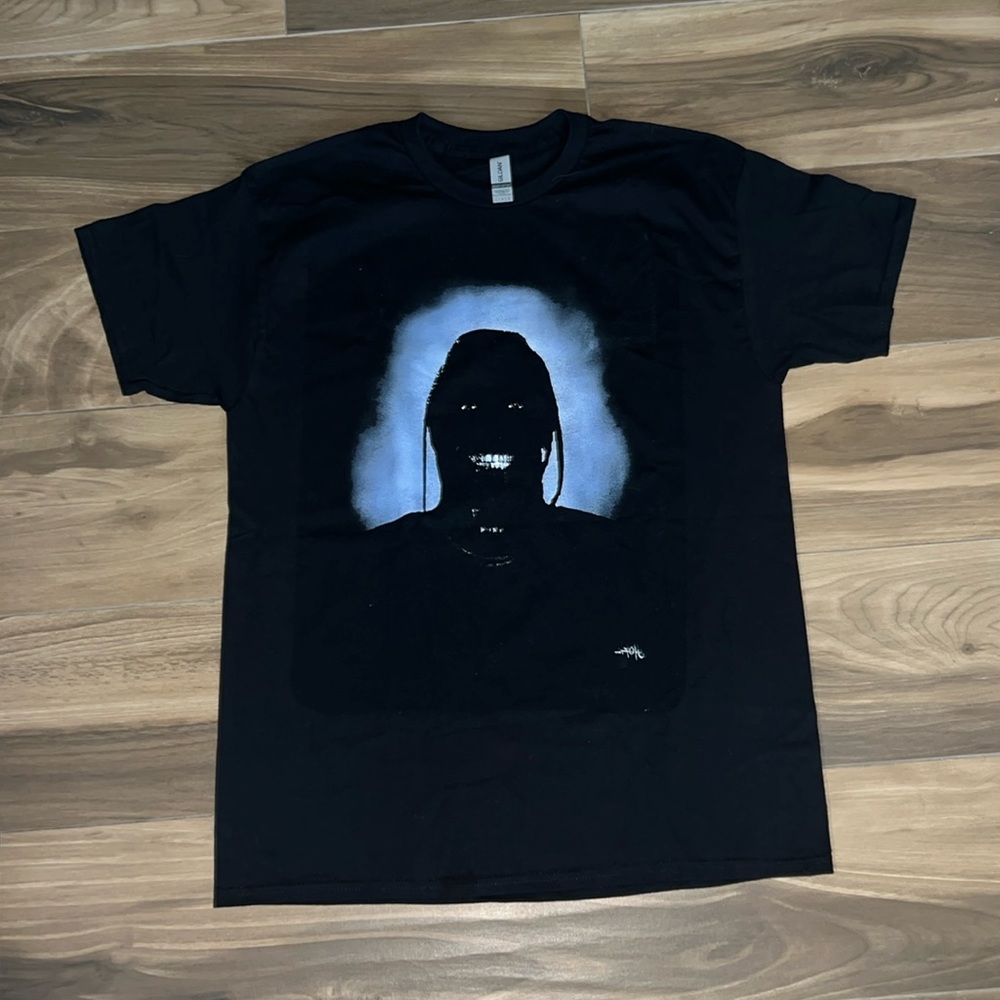 Black  t shirt. Size Large. New